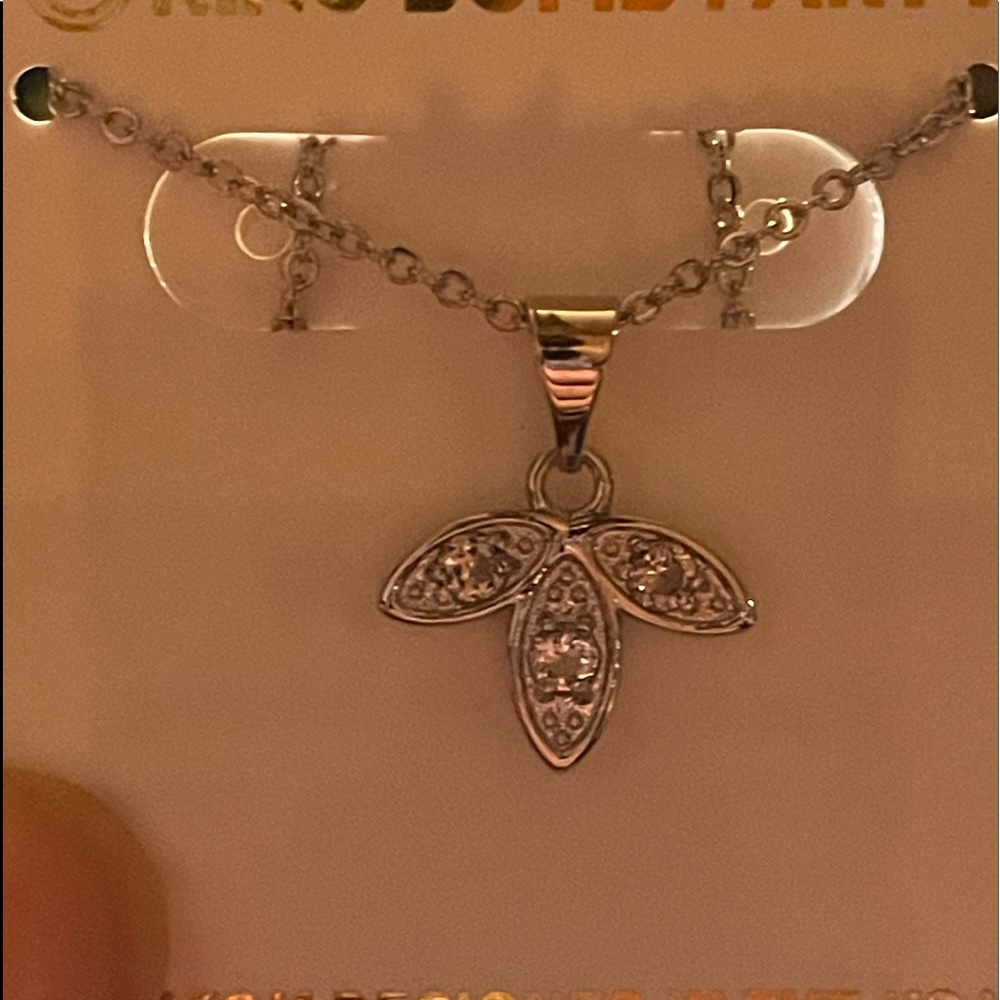 Necklace 22in